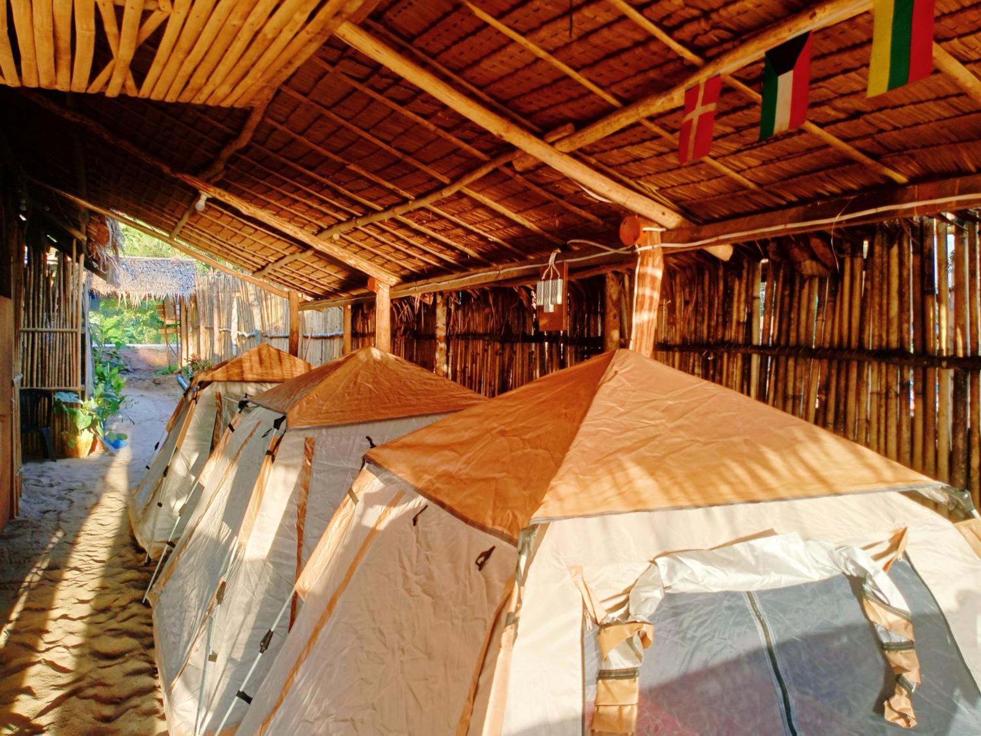 Amwani Sunset Colours Camping Site San Vicente  Exterior photo